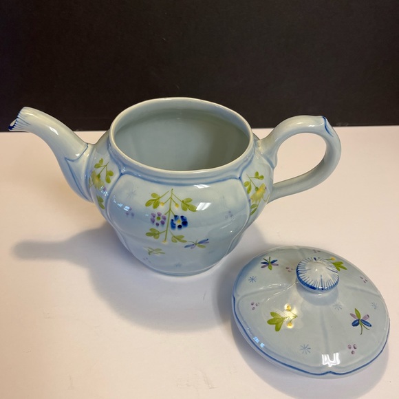 Printemps by Longchamp French Faience Teapot - Picture 3 of 9
